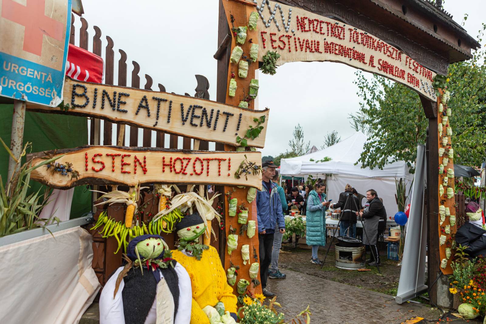 A Médiatér üstjében is főtt a töltöttkáposzta Parajdon